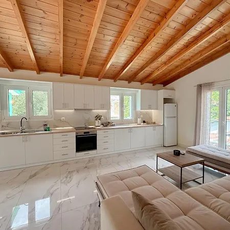 Magellanos Mint House- Kinopiastes