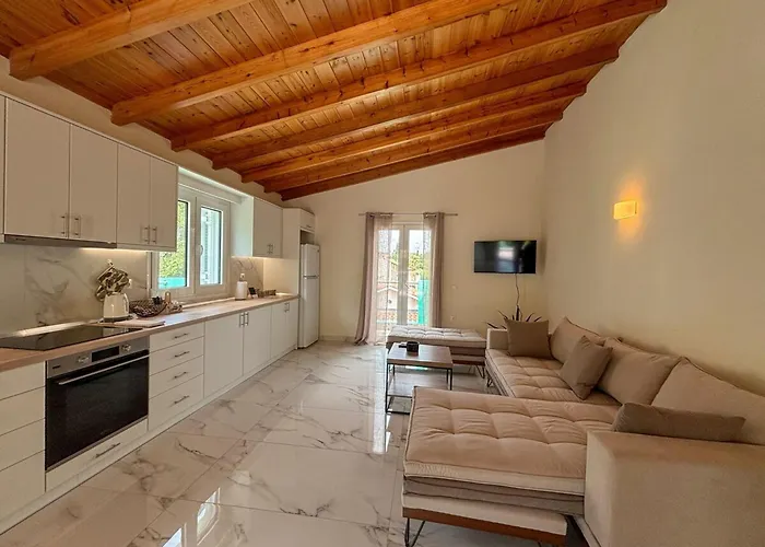 Magellanos Mint House- Kinopiastes *